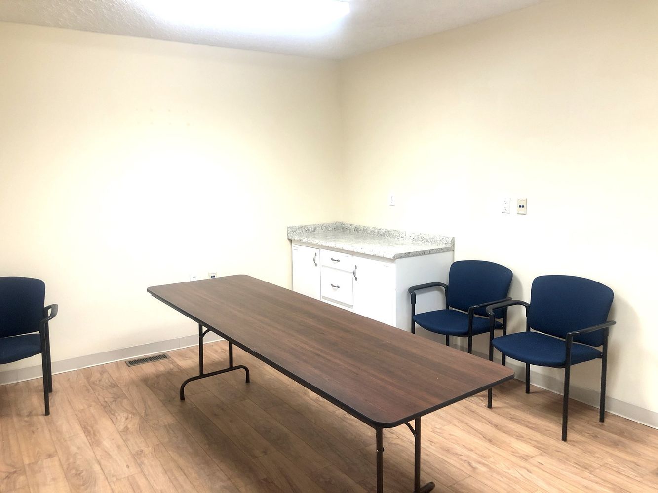 1225 Spring St, Dover, TN 37058